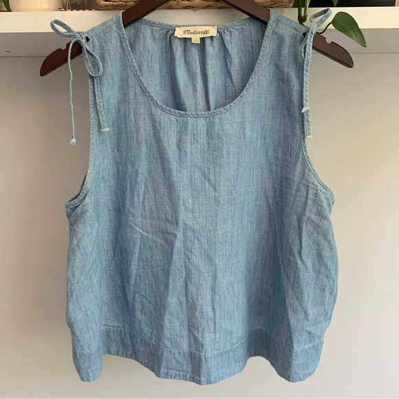 Madewell Tops - • [Madewell] Cropped Chambray Top •